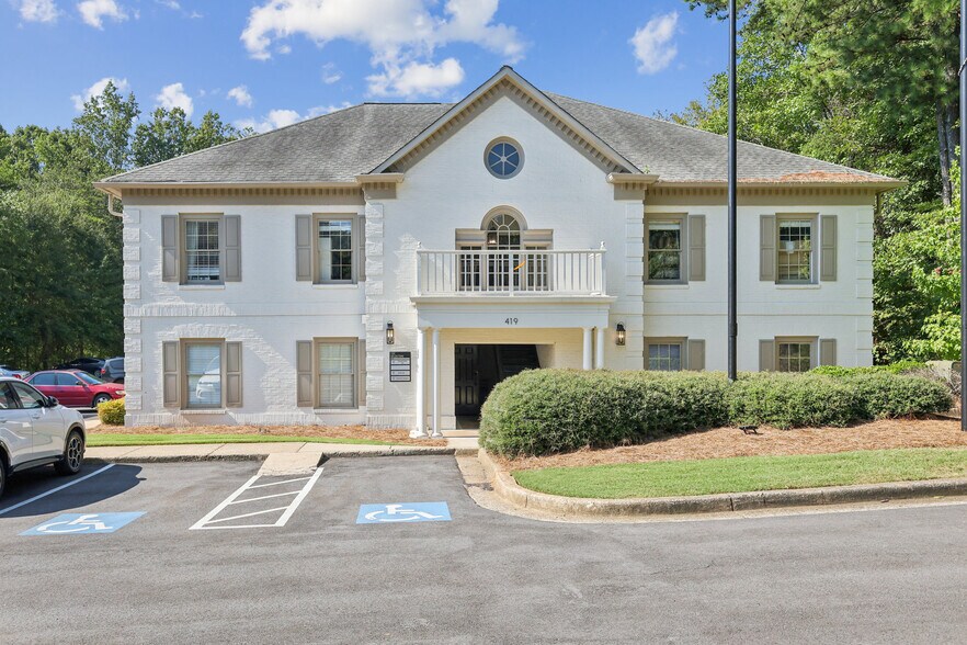 419 E Crossville Rd, Roswell, GA à louer - Photo du bâtiment - Image 2 de 16