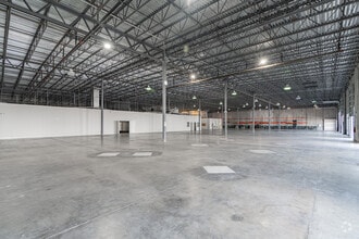 14924 Corporate Rd S, Jupiter, FL for lease Interior Photo- Image 2 of 20