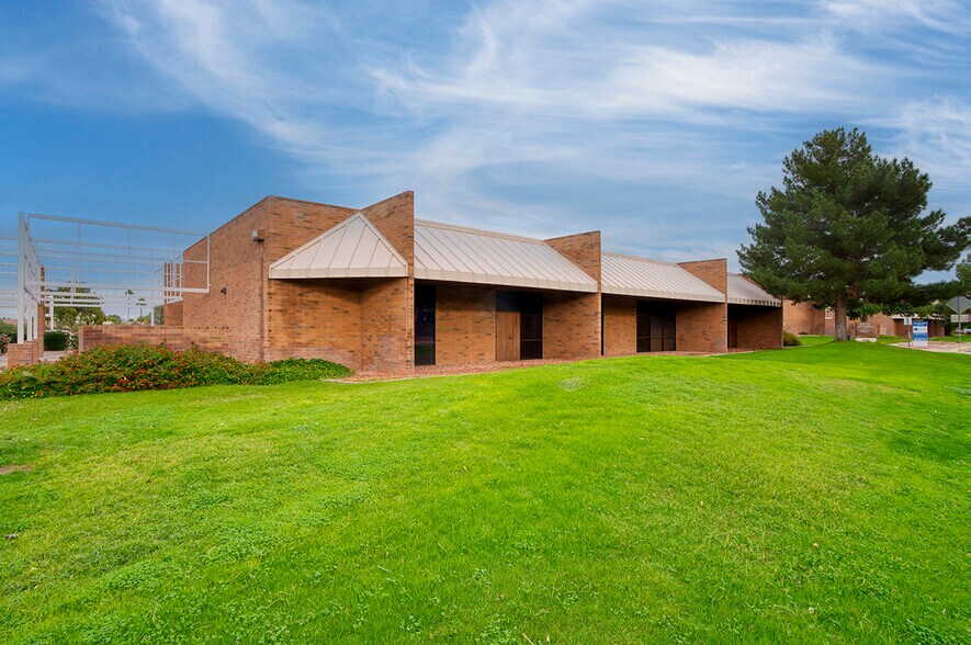 14300 W Granite Valley Dr, Sun City West, AZ à louer - Photo du bâtiment - Image 2 de 6