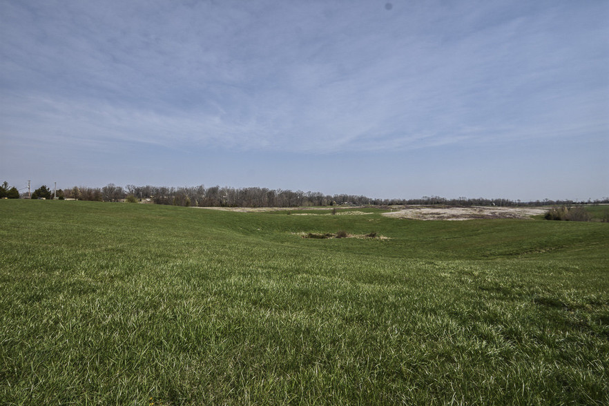 2030 BYPASS Rd, Brandenburg, KY à vendre - Photo du bâtiment - Image 1 de 1