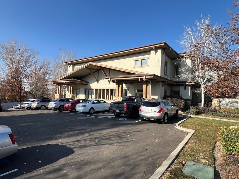 4252 Highland Dr, Salt Lake City, UT à louer - Photo du bâtiment - Image 2 de 7