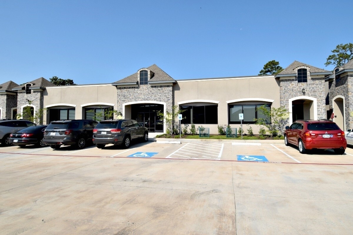150 Pine Forest Dr, Shenandoah, TX à louer Photo du bâtiment- Image 1 de 2