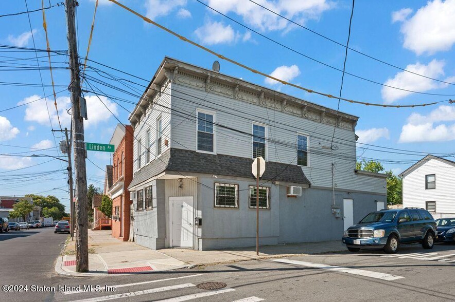 110 Van Pelt Ave, Staten Island, NY for lease - Building Photo - Image 2 of 5