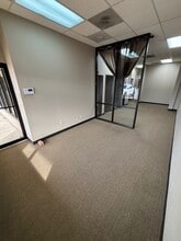 17630 Davenport Rd, Dallas, TX for lease Interior Photo- Image 1 of 9