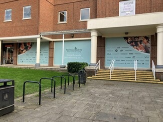 Plus de détails pour Howardsgate, Welwyn Garden City - Commerce de détail à louer