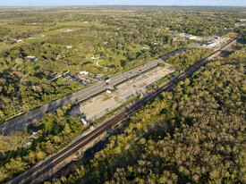 18501 Highway 6, Alvin TX - Convenience Store