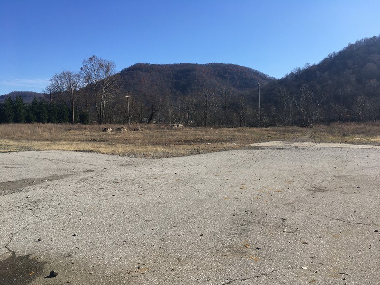 Route 60, London, WV for sale - Building Photo - Image 3 of 6