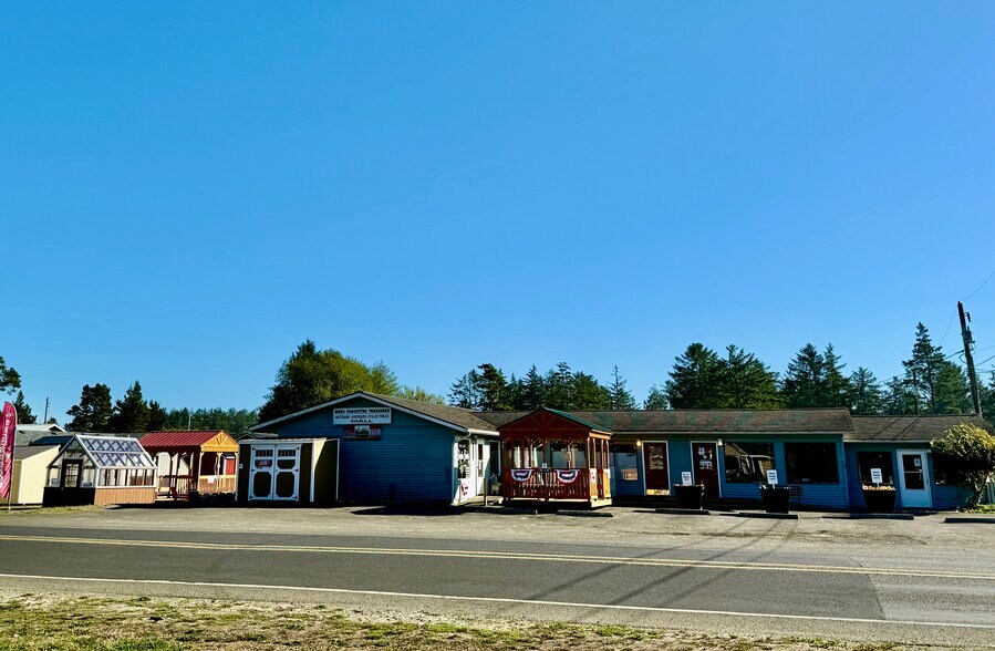 1910 Bay Ave, Ocean Park, WA à vendre - Photo du bâtiment - Image 3 de 14