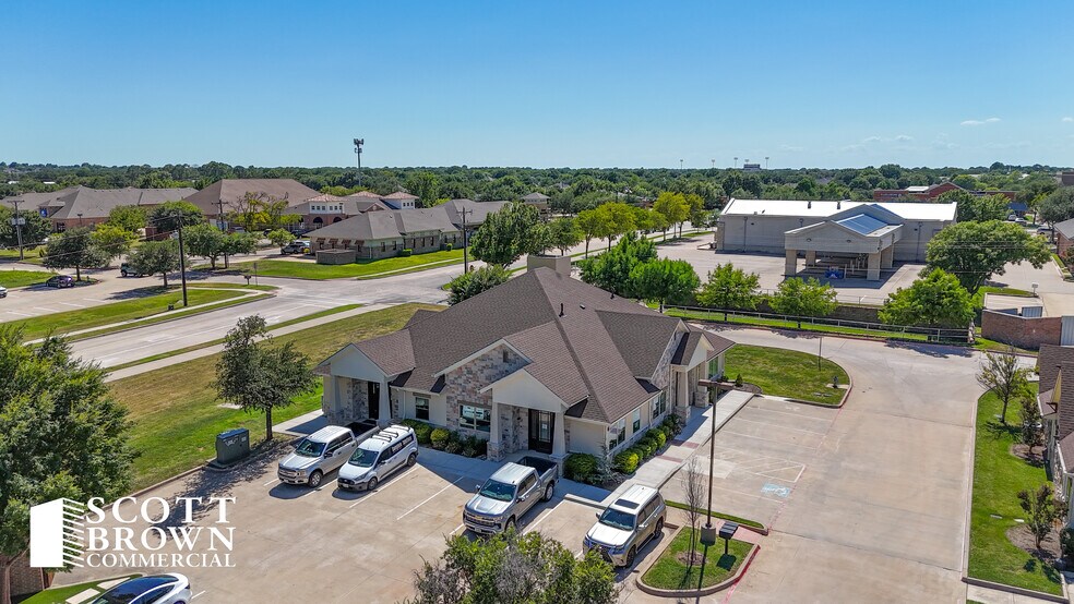 3523 Yucca Dr, Flower Mound, TX à louer - Photo du bâtiment - Image 2 de 11