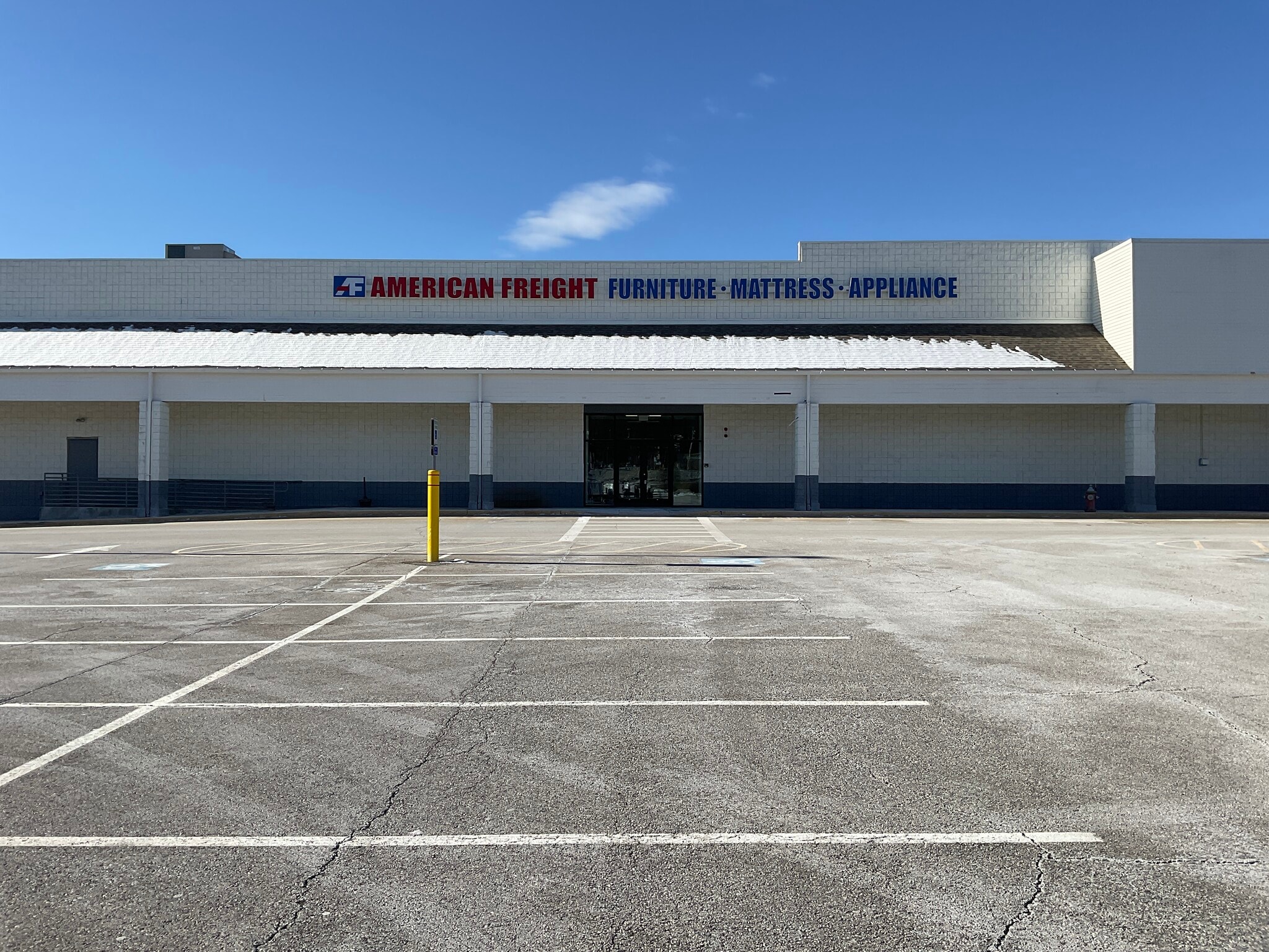 1328 Hooksett Rd, Hooksett, NH for lease Building Photo- Image 1 of 1