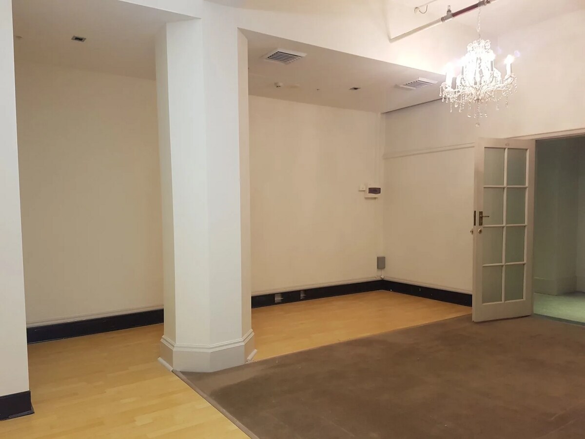 250 Pitt St, Sydney, NSW 2000 - Unit 405 -  - Interior Photo - Image 2 of 3
