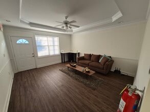 113 Mountain Brook Dr, Canton, GA for lease Interior Photo- Image 1 of 10