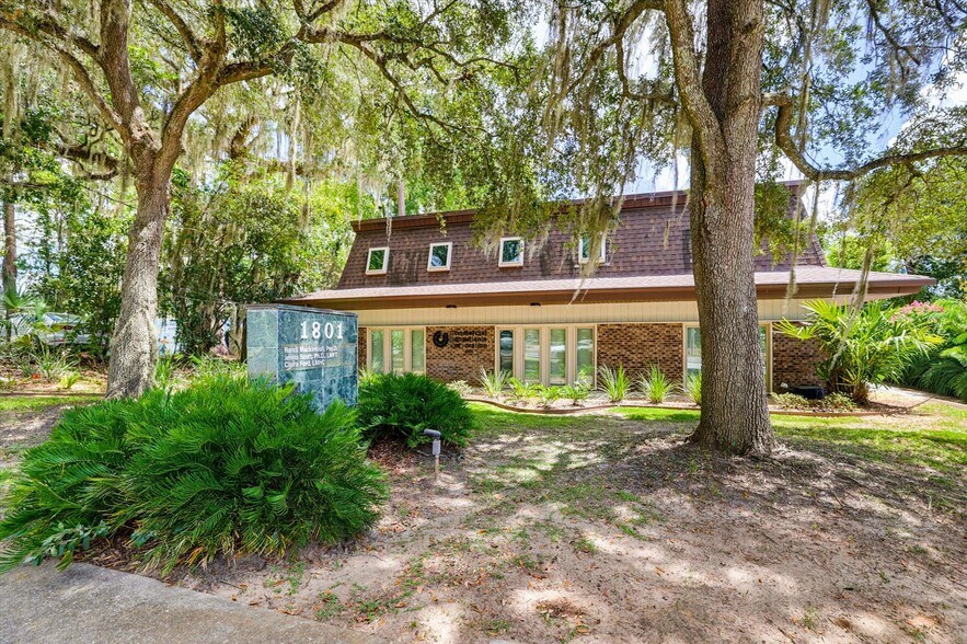 1801 N Meridian Rd, Tallahassee, FL à louer - Photo du bâtiment - Image 2 de 29