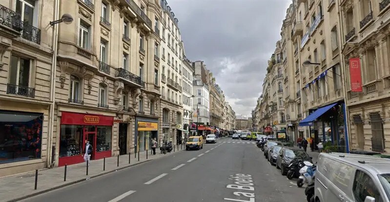 Commerce de détail dans Paris à louer - Photo du bâtiment - Image 2 de 3
