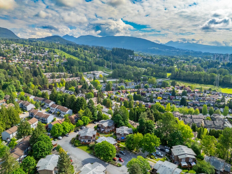 301 Highland Way, Port Moody, BC à vendre - Aérien - Image 3 de 5
