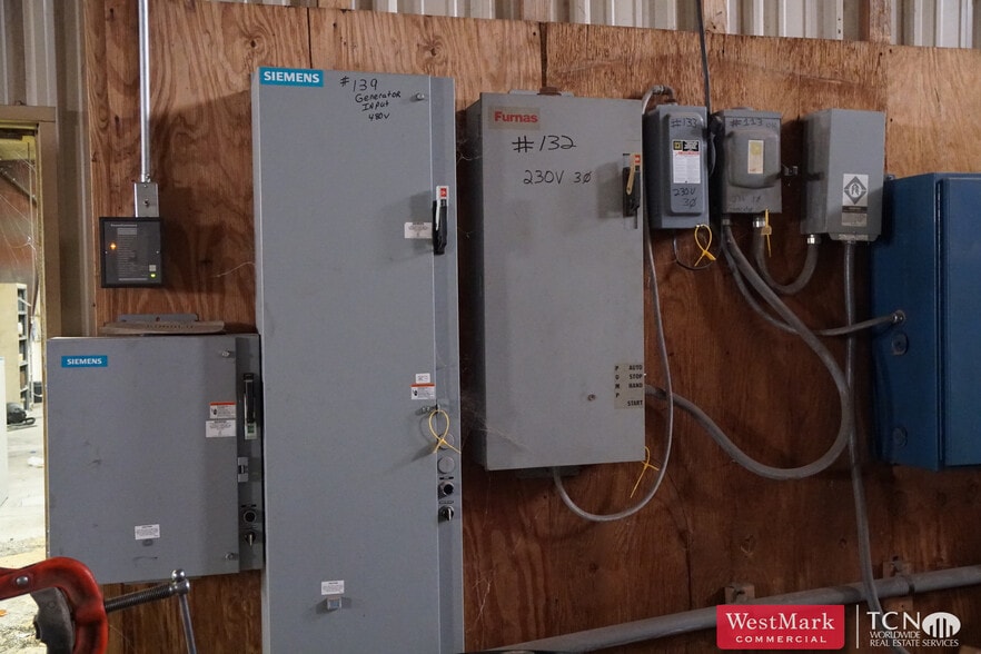 12610 N FM 400, Idalou, TX for sale - Building Photo - Image 3 of 7