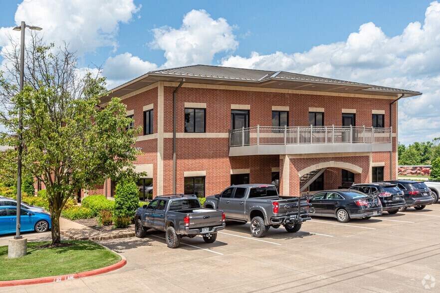 1803 Phyllis St, Bentonville, AR à louer - Photo du bâtiment - Image 2 de 8