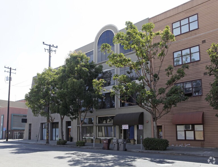 383 4th St, Oakland, CA à louer - Photo du bâtiment - Image 3 de 3