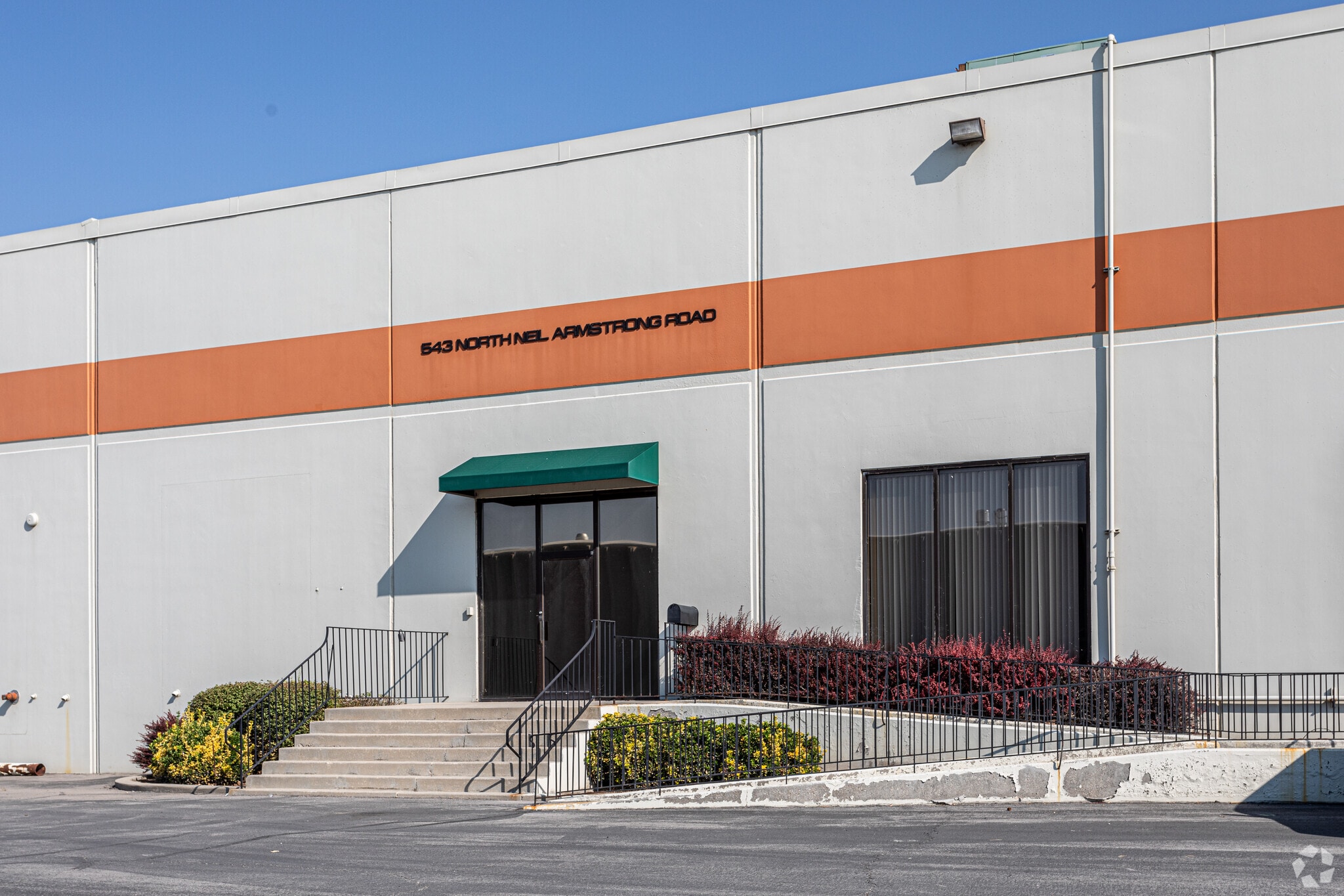 543 N Neil Armstrong Rd, Salt Lake City, UT for lease Primary Photo- Image 1 of 6