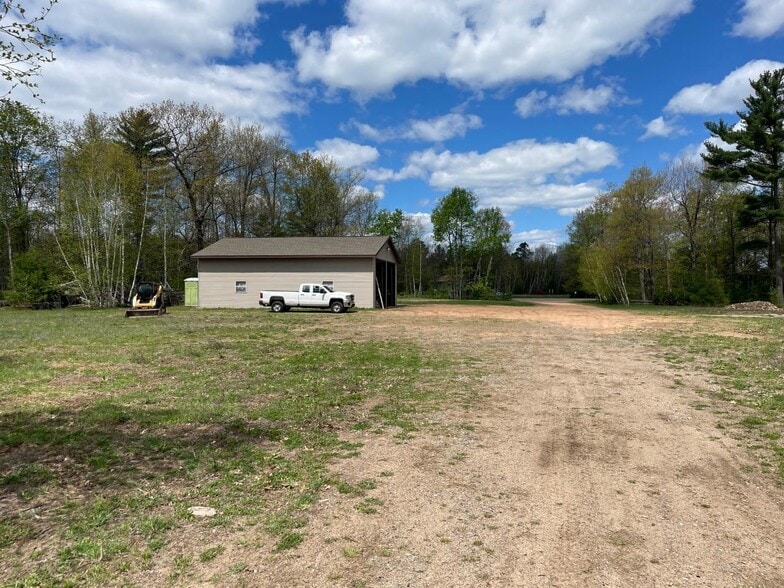 7484 Dolhun Rd, Lake Tomahawk, WI for sale - Building Photo - Image 3 of 7