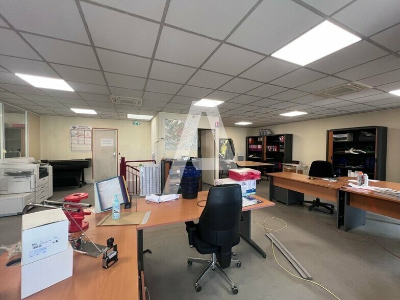 19-21 Rue Auguste Perret, Villejuif for lease - Interior Photo - Image 2 of 5