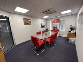 28 Glaisdale Drive, Nottingham à louer Photo intérieure- Image 2 de 4