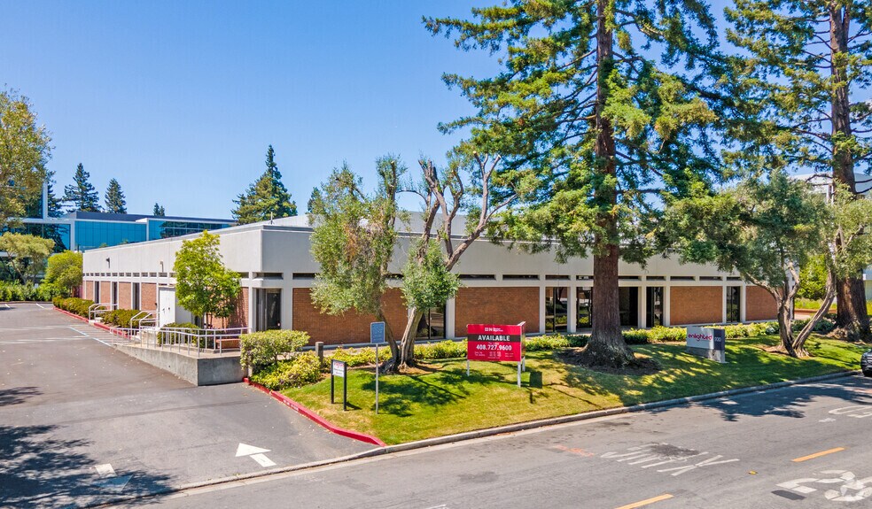 928-930 Benecia Ave, Sunnyvale, CA à louer - Photo du bâtiment - Image 1 de 17