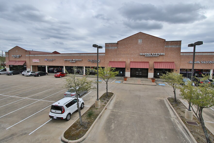 16103-16301 W Little York Rd, Houston, TX à louer - Photo du bâtiment - Image 2 de 8