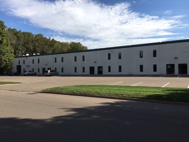 7901-7953 NE Beech St, Fridley, MN for lease - Building Photo - Image 1 of 3