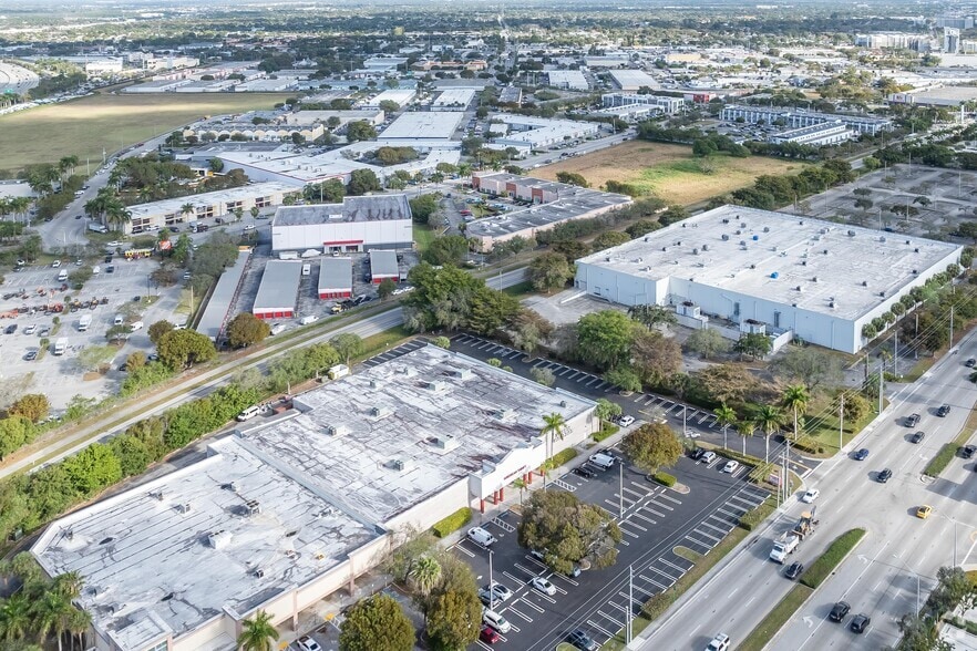 19600 S Dixie Hwy, Miami, FL for lease - Aerial - Image 3 of 4