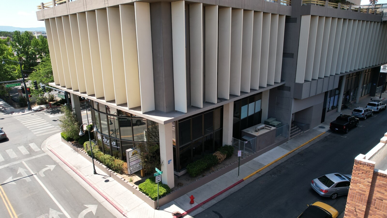 100 N Arlington Ave, Reno, NV 89501 - Unité 1st floor - - Photo intérieure - Image 1 of 16