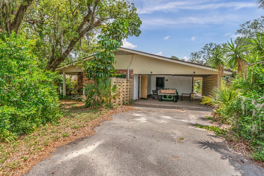 625 E Melbourne Ave, Melbourne, FL à vendre - Photo du bâtiment - Image 3 de 53