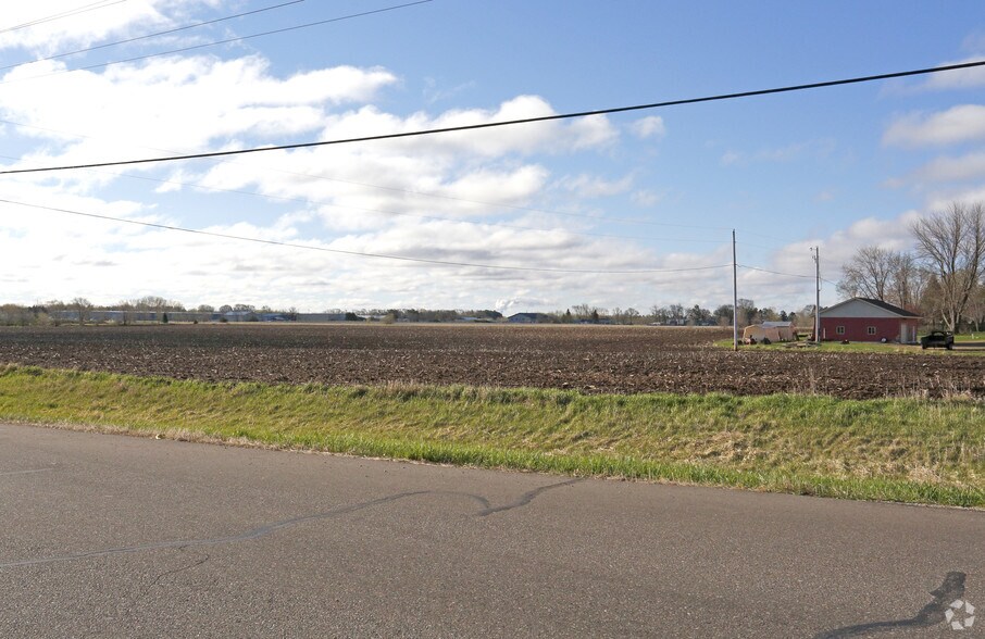 1500 County Road 8, Sauk Rapids, MN for sale - Primary Photo - Image 1 of 1