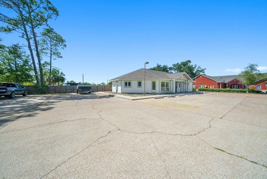 2567 Huntcliff Ln, Panama City, FL for lease - Building Photo - Image 3 of 8