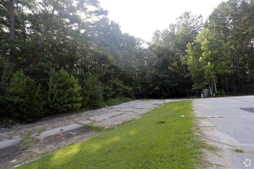 Salem Gate Dr SE, Conyers, GA à vendre - Photo du bâtiment - Image 3 de 3