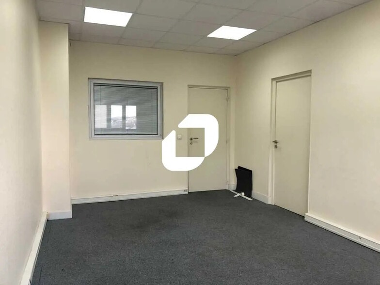 Bureau dans Le Plessis-Bouchard à louer - Photo intérieure - Image 1 de 10