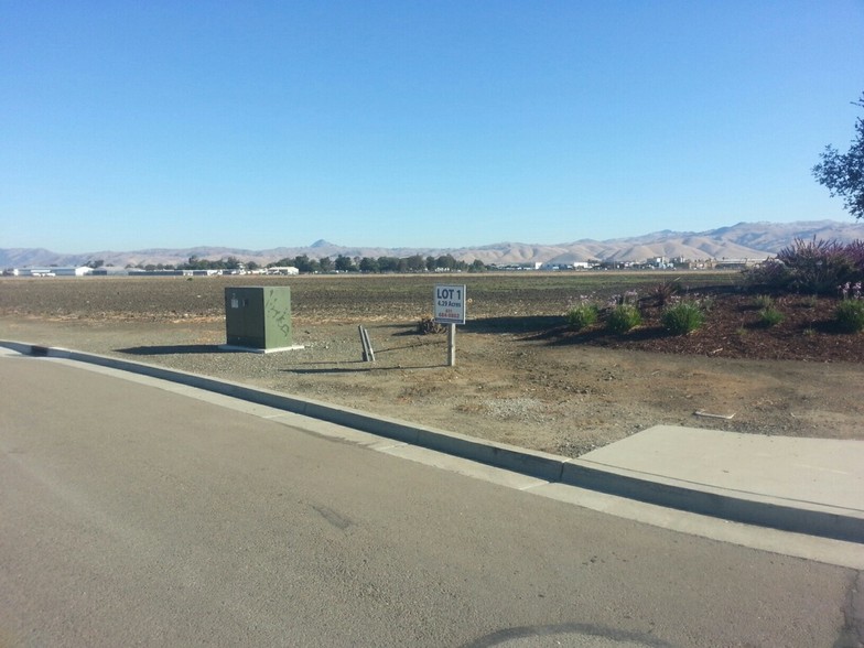 400 Flynn Rd, Hollister, CA for sale - Other - Image 2 of 7