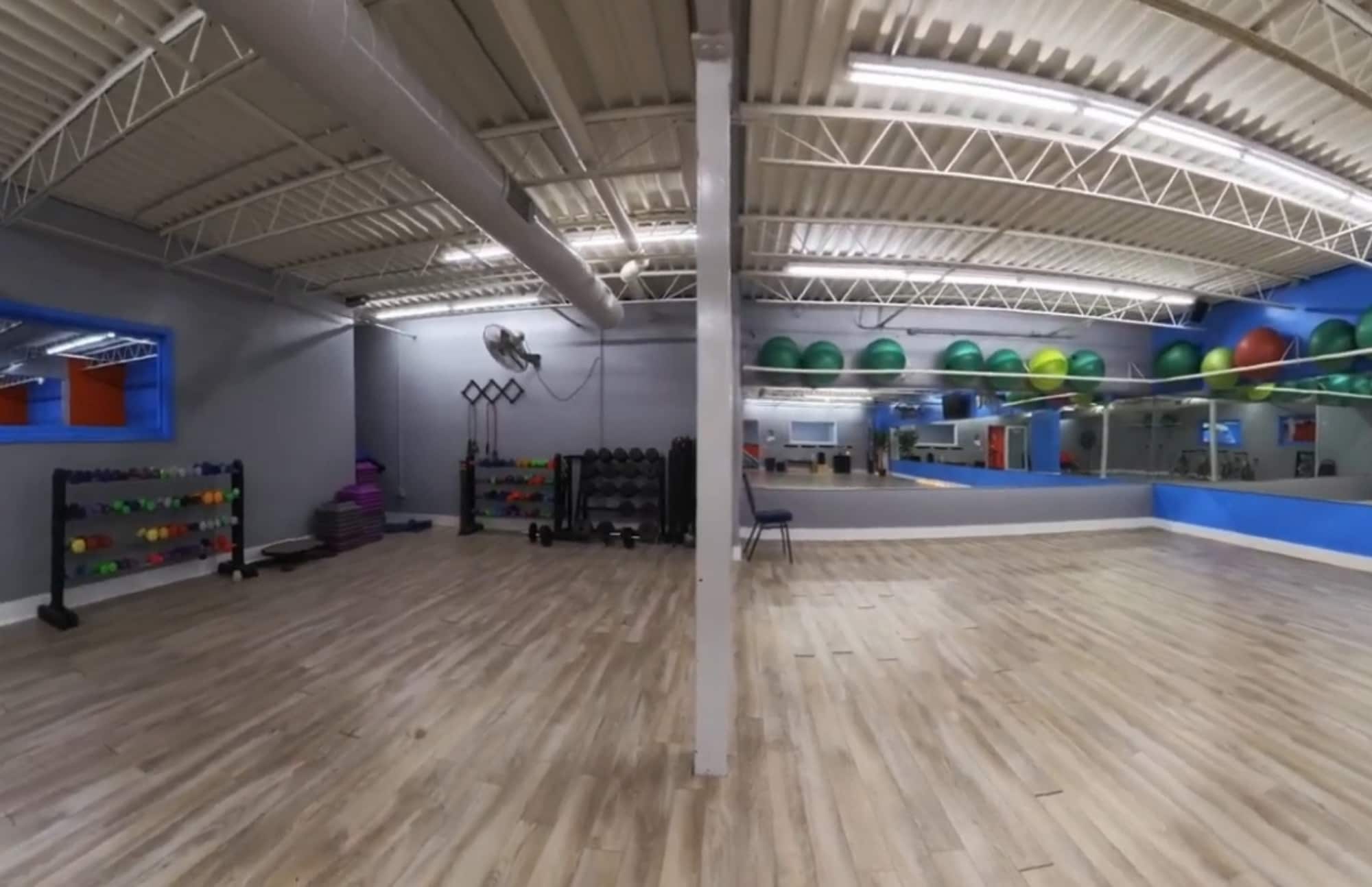 1040 4 Mile Rd, Grand Rapids, MI for lease Interior Photo- Image 1 of 6