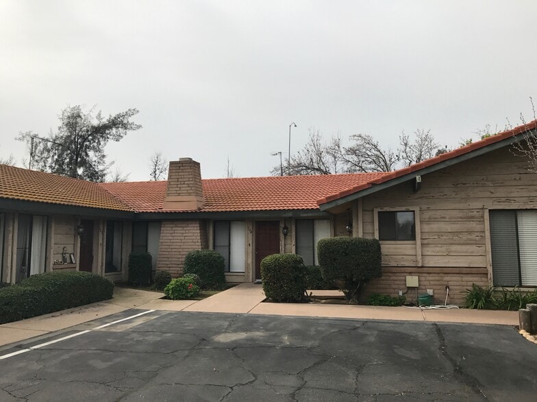 7089 N Howard St, Fresno, CA for sale - Building Photo - Image 3 of 7
