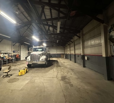 17871 Janesville Rd, Muskego, WI à louer Photo intérieure- Image 1 de 2