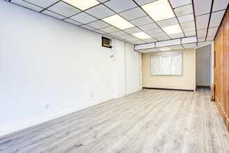 6110 Flushing Ave, Maspeth, NY for lease Interior Photo- Image 2 of 9