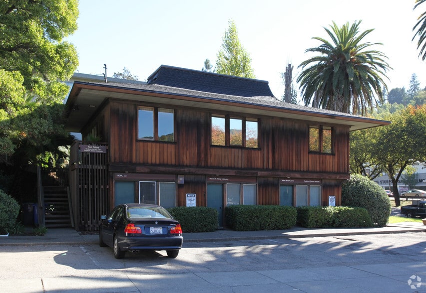292 Red Hill Ave, San Anselmo, CA à vendre - Photo du bâtiment - Image 3 de 8