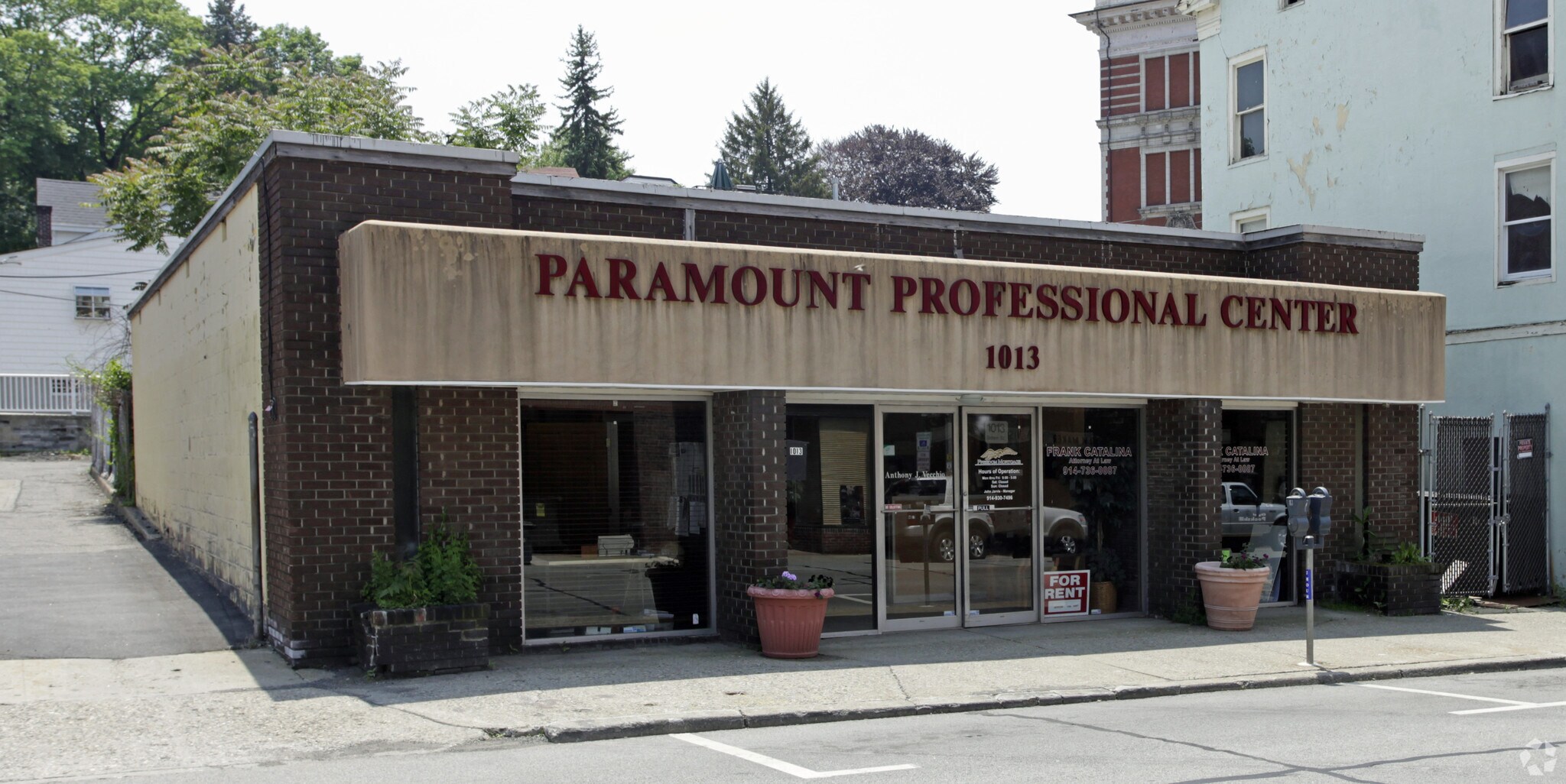 1013 Brown St, Peekskill, NY à vendre Photo principale- Image 1 de 1