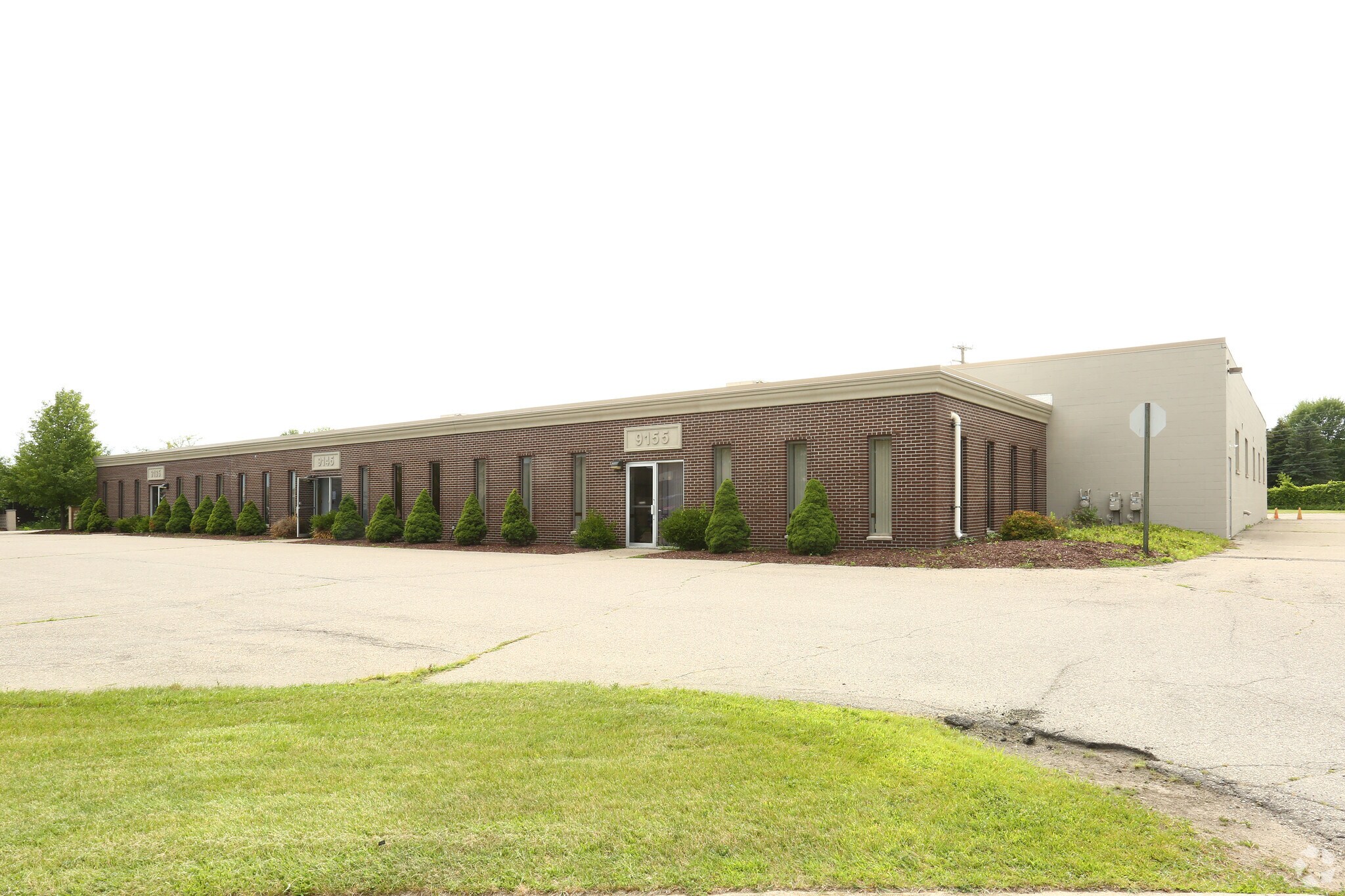 9135-9155 General Ct, Plymouth, MI for lease Primary Photo- Image 1 of 5