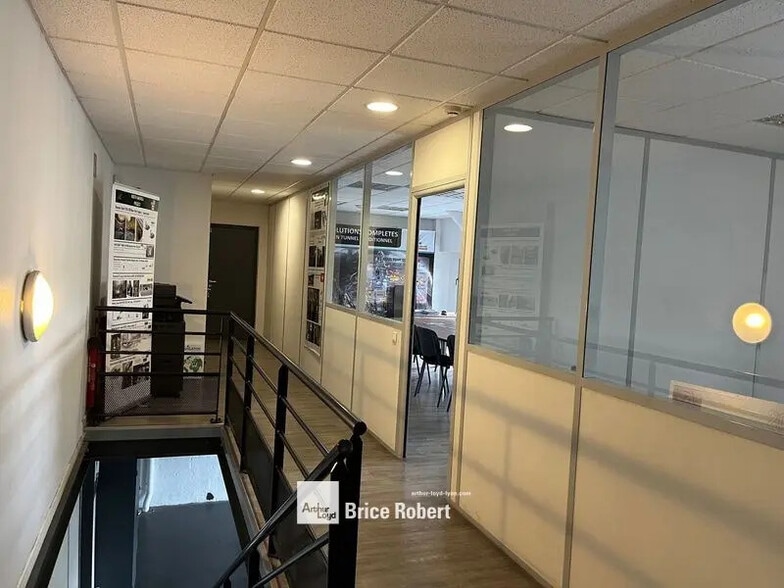 Flex dans Saint-Priest à louer - Photo intérieure - Image 3 de 6