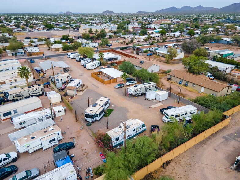 325 N Saguaro Dr, Apache Junction, AZ à vendre - Photo du bâtiment - Image 3 de 8