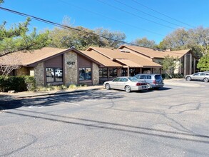 4547 Lake Shore Dr, Waco, TX for lease Building Photo- Image 2 of 15