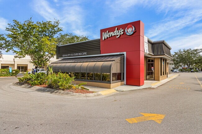 More details for 4114 Tamiami Trl N, Naples, FL - Retail for Sale