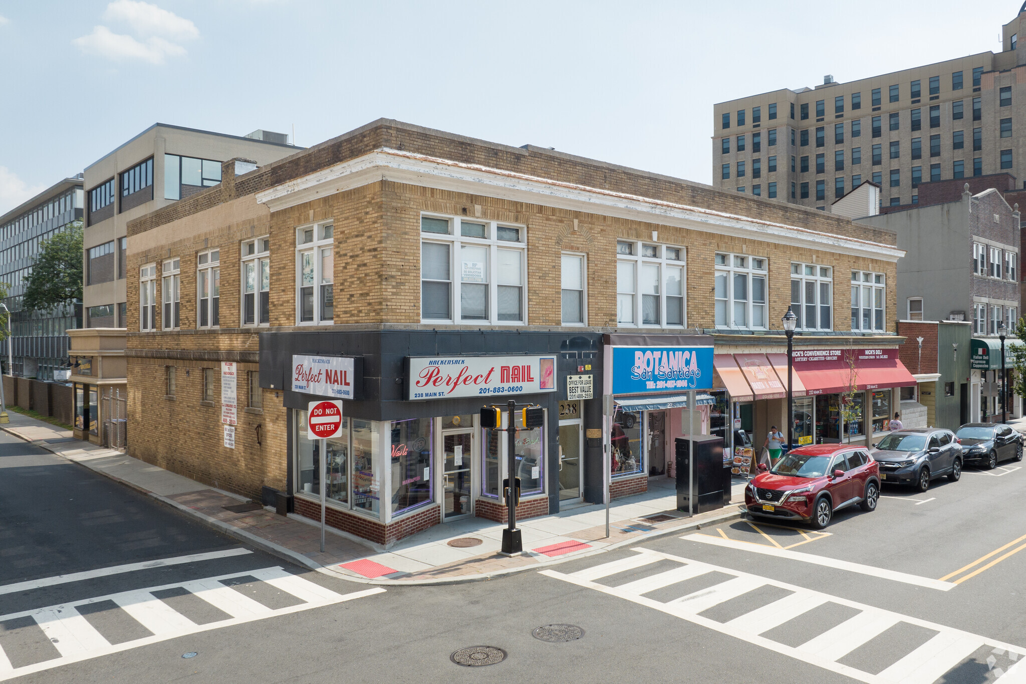 238 Main St, Hackensack, NJ for lease Building Photo- Image 1 of 14