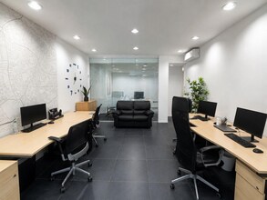 2 Boileau Para, London for lease Interior Photo- Image 1 of 3